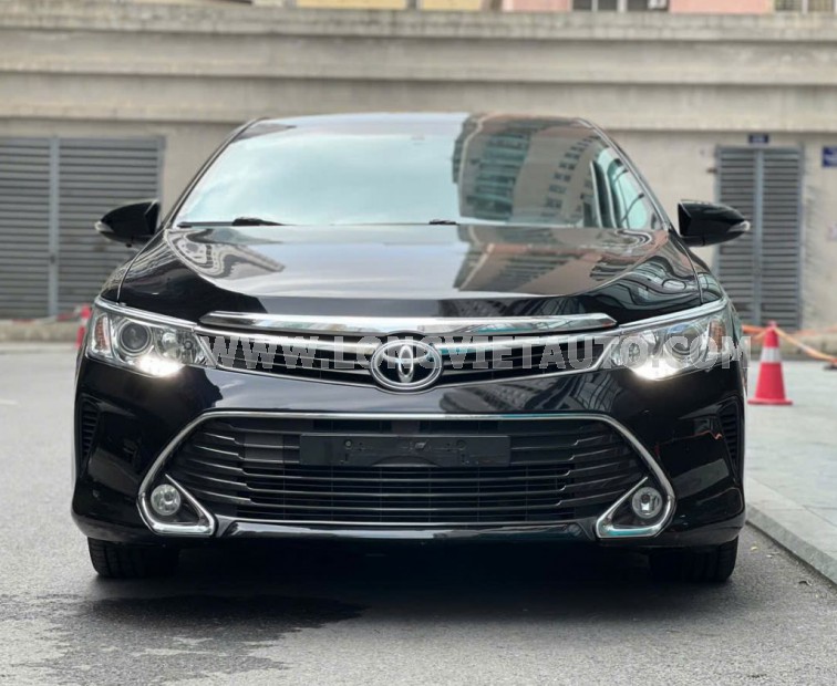 Toyota Camry 2.0E 2015