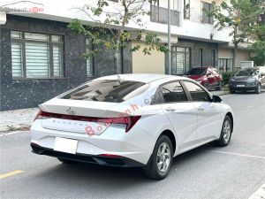 Xe Hyundai Elantra 1.6 AT Tiêu chuẩn 2022