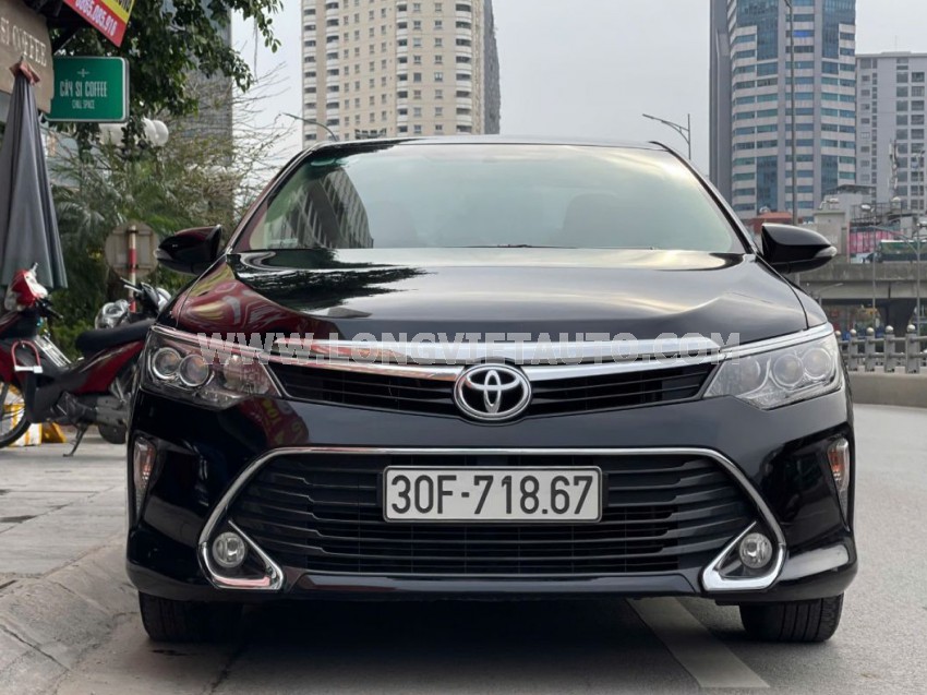 Toyota Camry 2.0E 2019