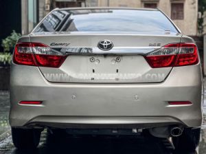 Xe Toyota Camry 2.0E 2013