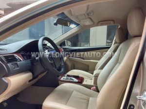 Xe Toyota Camry 2.0E 2013