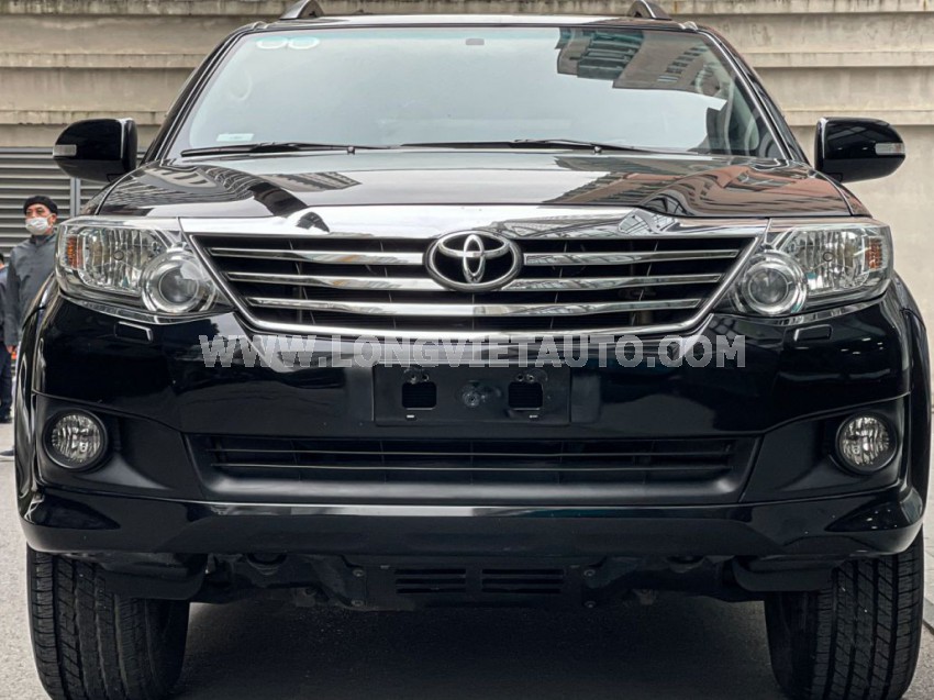 Toyota Fortuner 2.7V 4x4 AT 2014