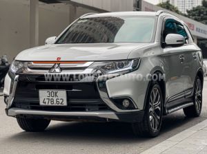 Xe Mitsubishi Outlander 2.0 CVT 2018
