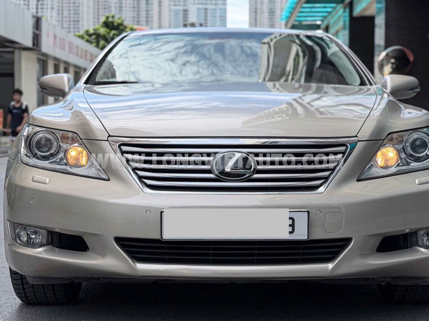 Lexus LS 460L