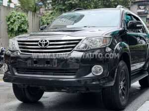 Xe Toyota Fortuner 2.7V 4x2 AT 2013