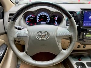 Xe Toyota Fortuner 2.7V 4x2 AT 2013